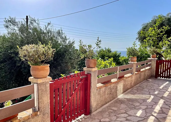 Alesti House With Garden And Private Access *