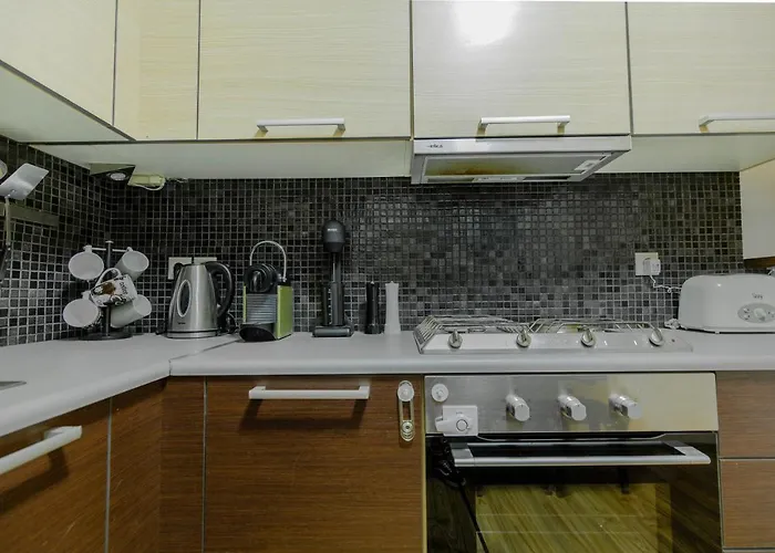 Apartment Alesti House With Garden And Private Access *