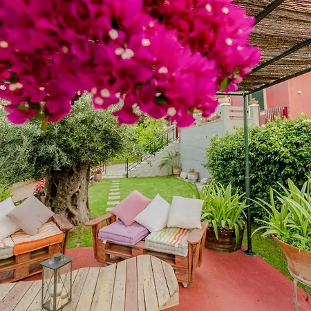 Alesti House With Garden And Private Access Бенитсес